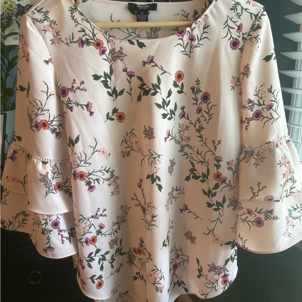 Alfani Cream Ruffled 3/4 Sleeve Blouse